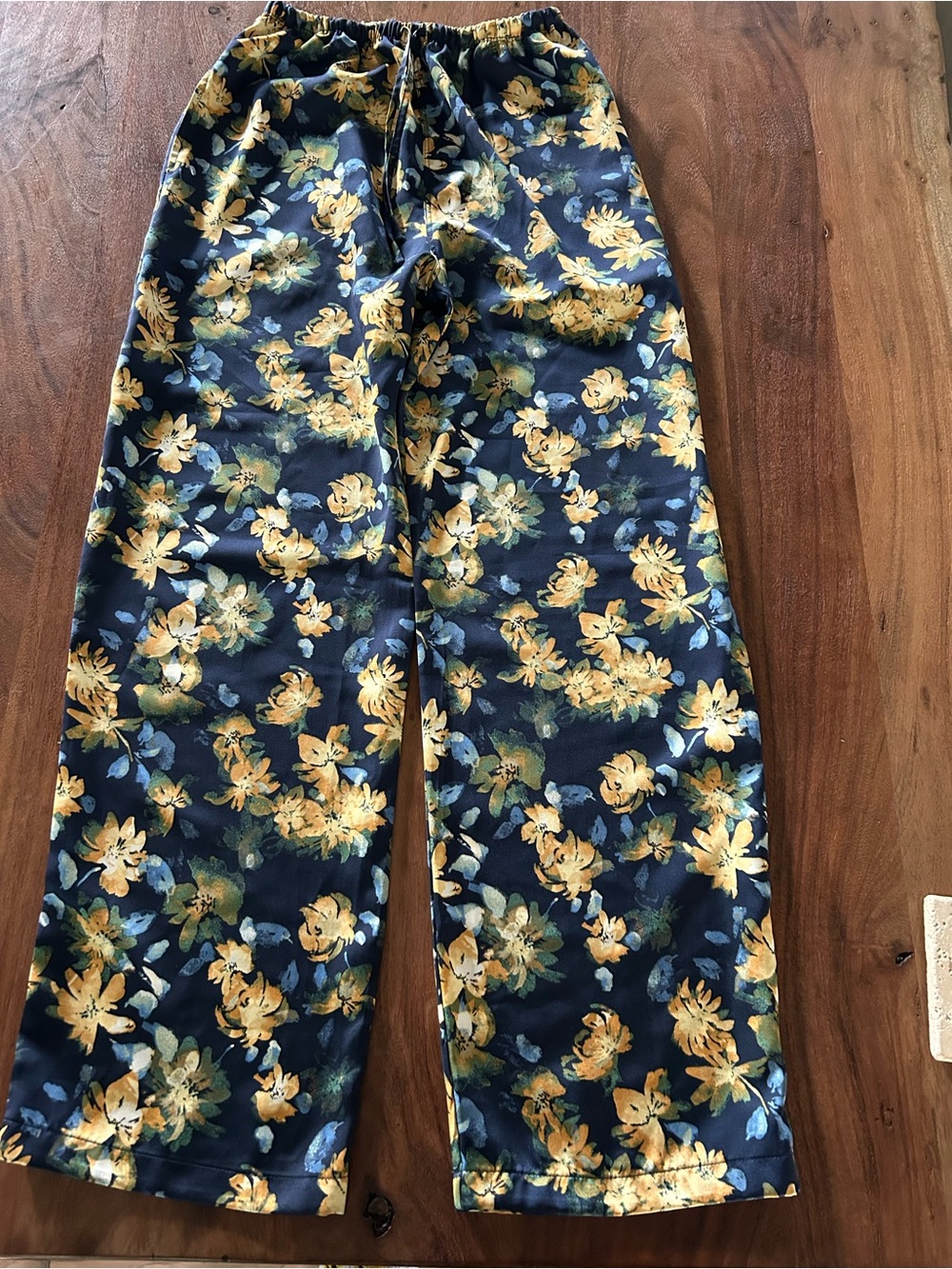 UNIQLO Painted Floral Satin Drape Pants Lounge Wear Size XS